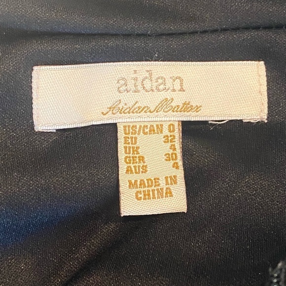 Aidan Maddox Black gown - Picture 8 of 12